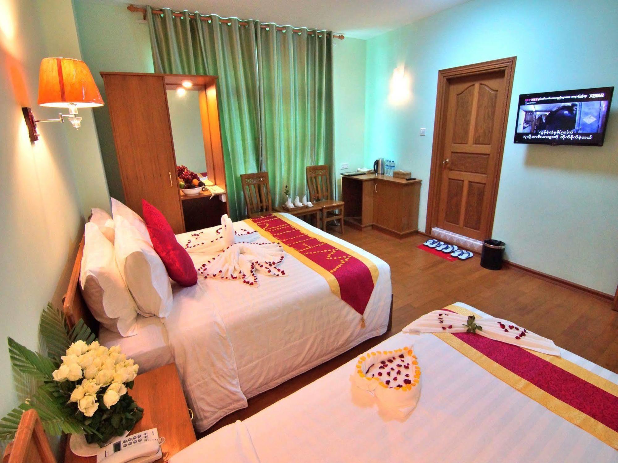 Hotel A1 Mandalay Exterior photo