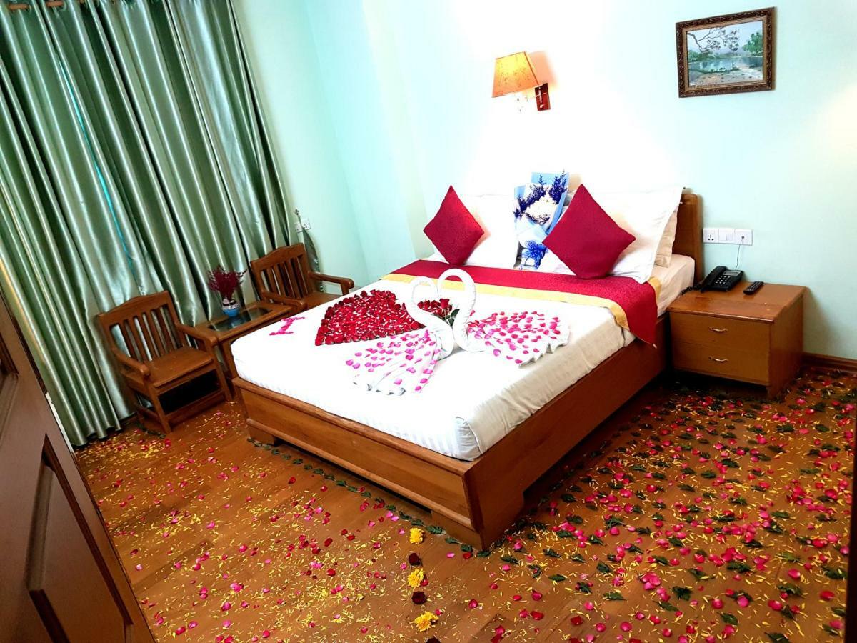 Hotel A1 Mandalay Exterior photo